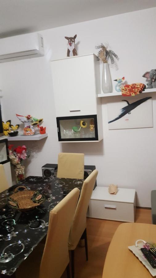 Vera Apartment Kampor Extérieur photo