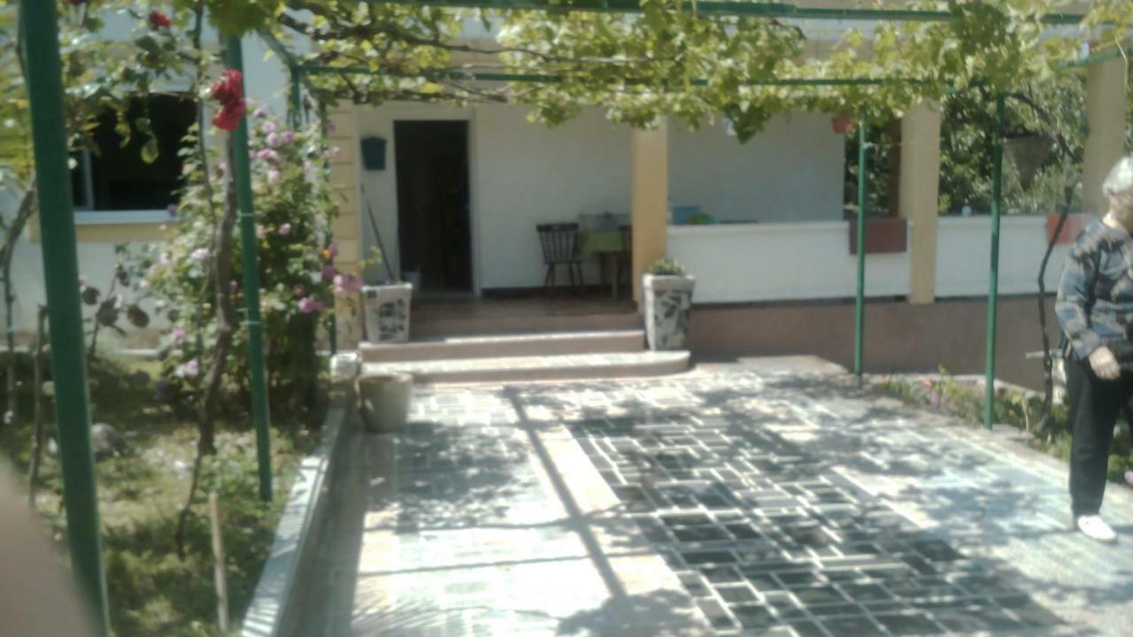 Vera Apartment Kampor Extérieur photo